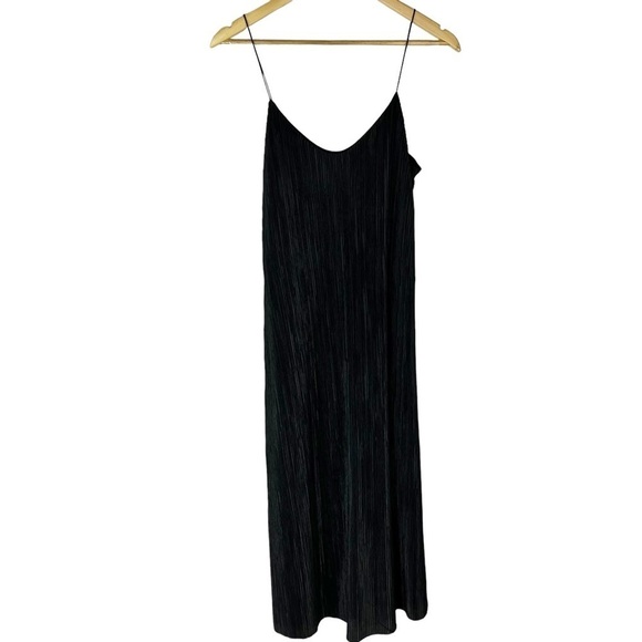 Pull & Bear Black Witchy Whimsigoth Goth Pleated Midi Length Dress Minimalist - Picture 1 of 5